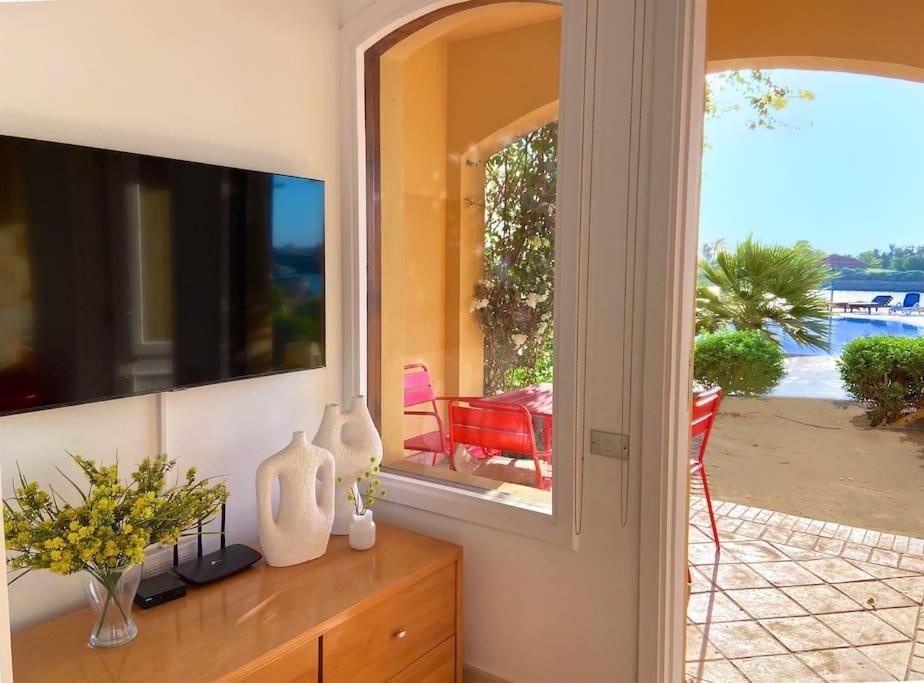Magical 2br Ground/free Pool & Lagoon Access @elgouna Appartement *